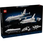 LEGO® ICONS™ - Űrsiklót szállító repülőgép (10360)