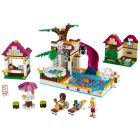 LEGO® Friends - Hearthlake város uszodája (41008)