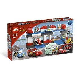   LEGO® Duplo® - Verdák 2 - Megállás a Bokszutcában (5829)