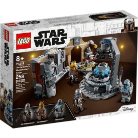   LEGO® Star Wars™ - A Fegyverkovács mandalóri műhelye (75319)