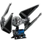 LEGO® Star Wars™ - TIE elfogóvadász Interceptor (75382)