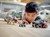 LEGO® Jurassic World - Triceratops támadása a teherautó ellen (76950)