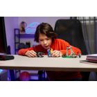 LEGO® Fortnite - Peely és Sparkplug táborhelye (77075)