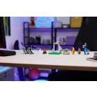 LEGO® Fortnite - Peely és Sparkplug táborhelye (77075)