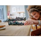 LEGO® Speed Champions - Mercedes-AMG F1 W15 versenyautó (77244)